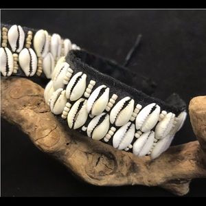 Bohemian girl Cowry Shell necklace and anklet NWT